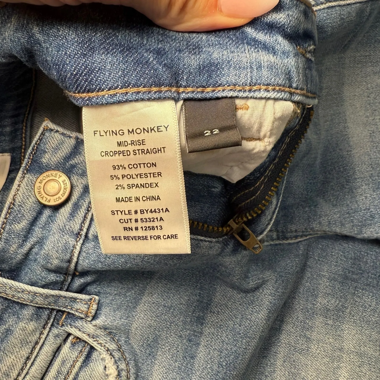 Flying‎ Monkey Los Angeles Mid-Rise Cropped Straight Distressed Jeans Size 22 - Image 5