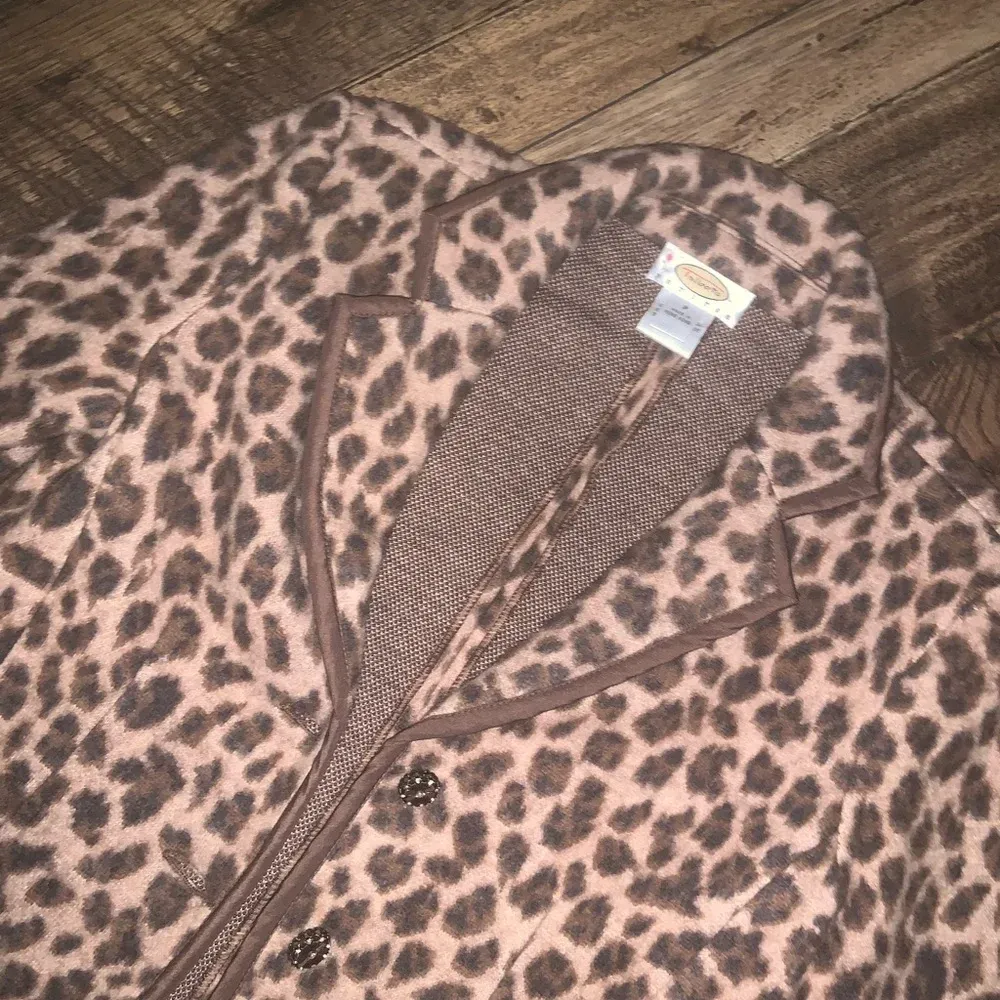 Talbots 100 percent merino wool cheetah blazer NWOT host pick casual fall knit - Image 2