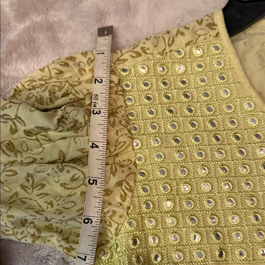 Embroidered Floral Dress with Puff Sleeves Size 12 - Image 7