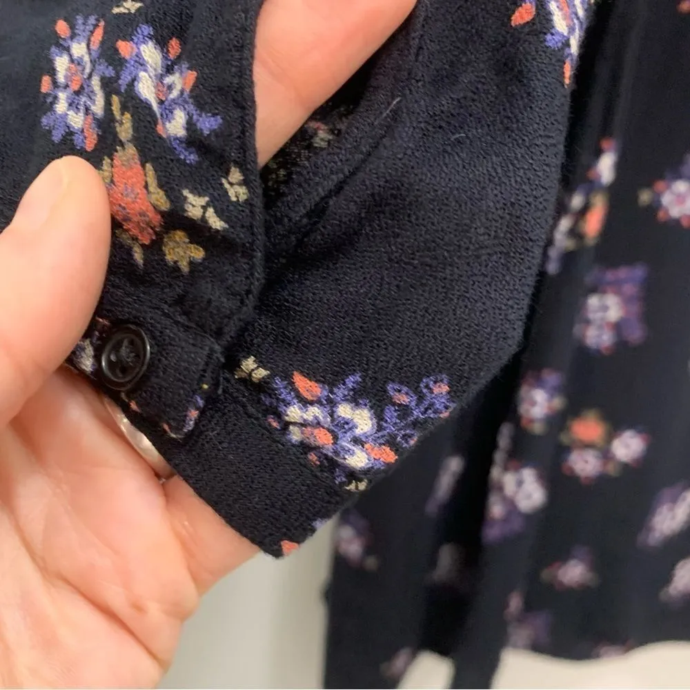 Old Navy Black Floral Dress Size Small - Image 6