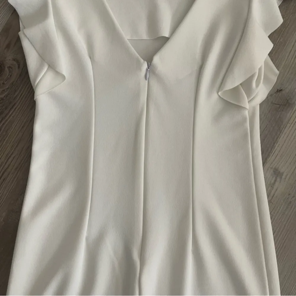 Sisley white mini dress with ruffle sleeves size xs - Image 10