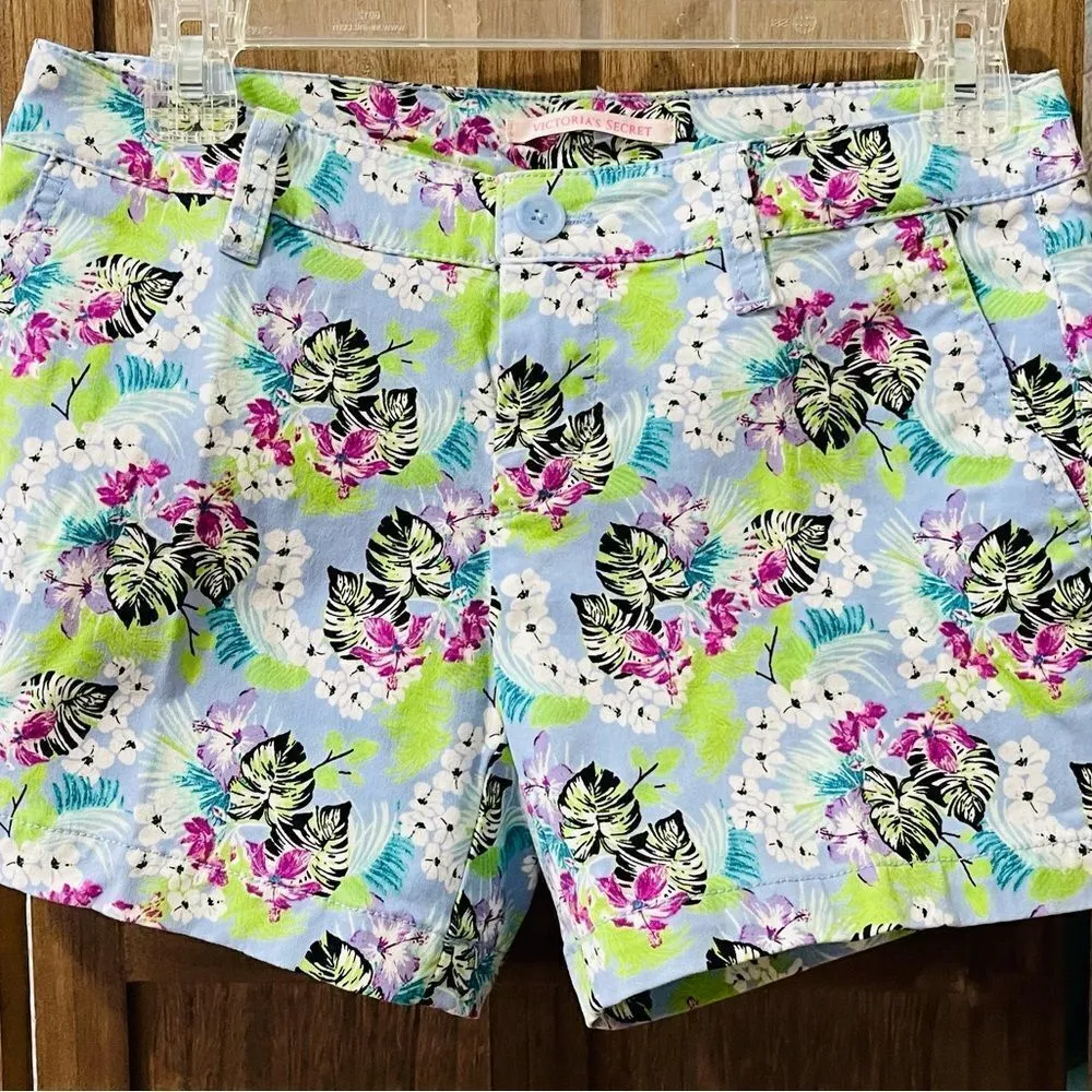 EUC Victoria’s Secret floral shorts. - Image 2