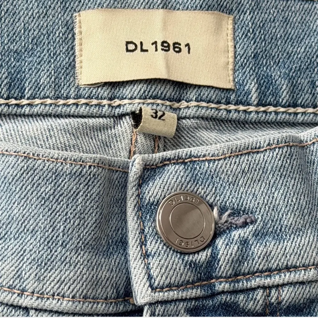 DL1961 Instasculpt Light Wash Bootcut Jeans - Image 9