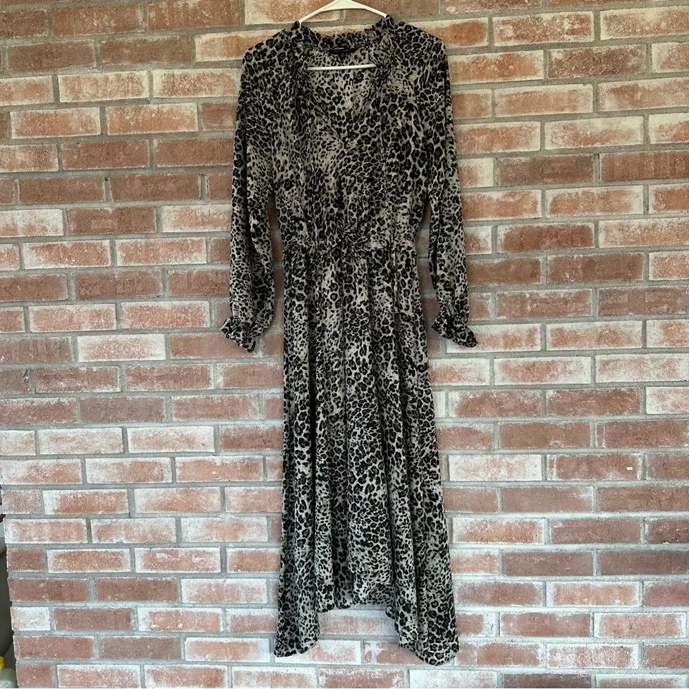 Banana Republic Leopard Animal Print Midi Dress Long Sleeve Women’s 2 Gray Black - Image 2