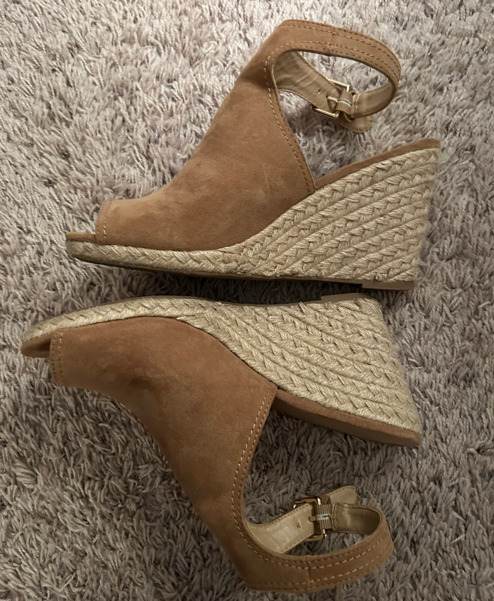 Apt. 9 Wedges - Image 5