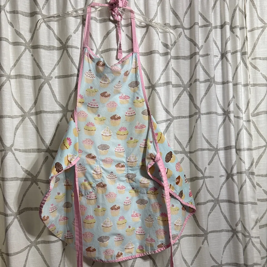 Colorful Cupcake Apron with Pink Accents - Image 9