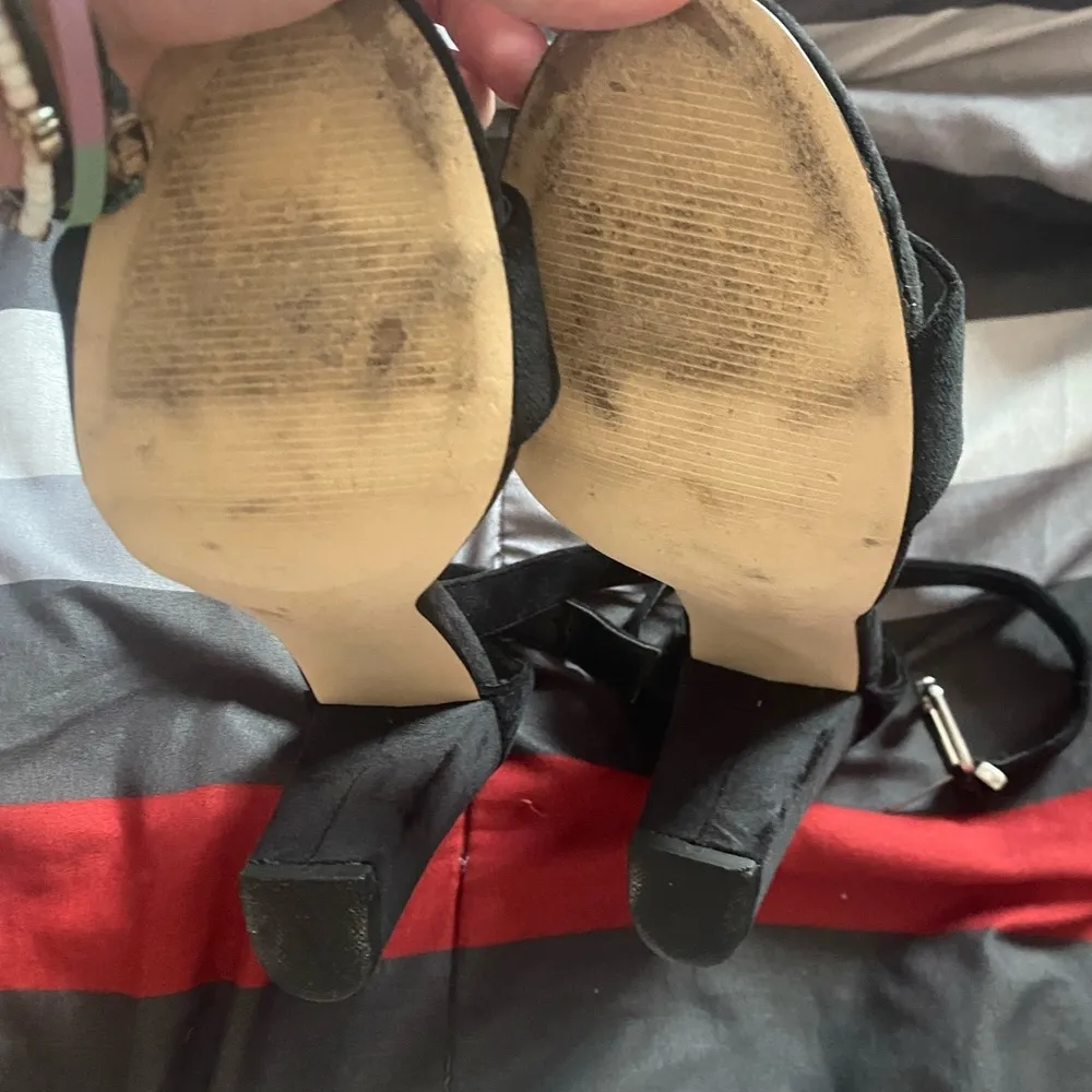 Basic Black Velvet Heels - Image 3