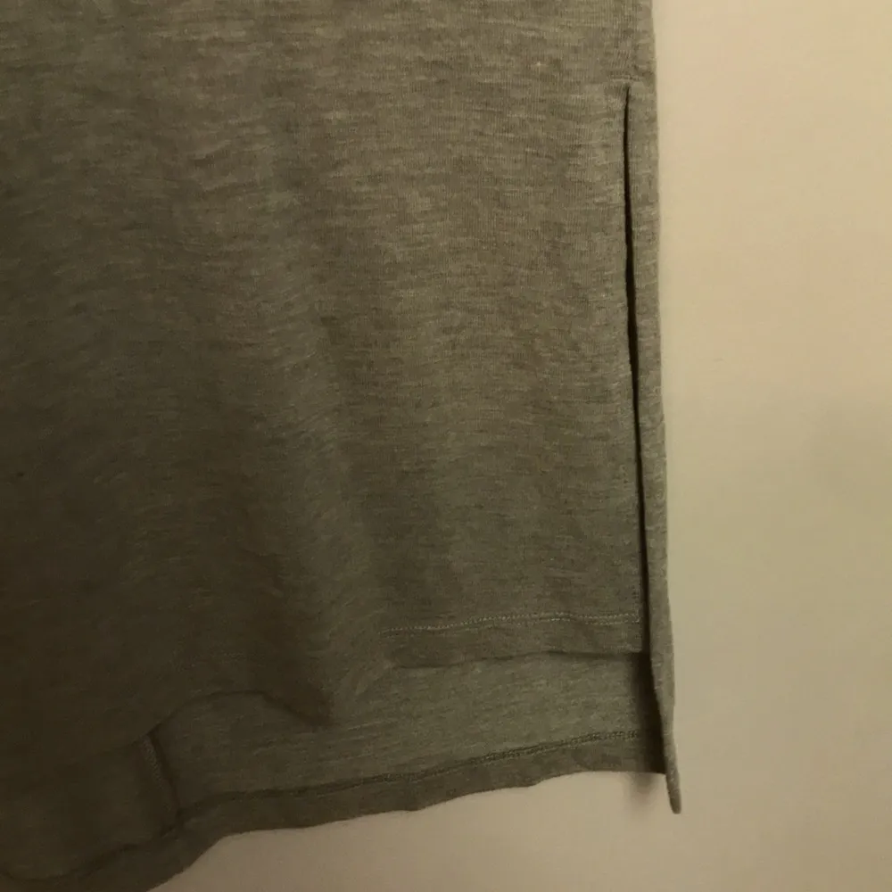 Jessica Simpson Women’s Olive Green Side Slit Hi-Low Short Sleeve Shirt Dress - Image 4