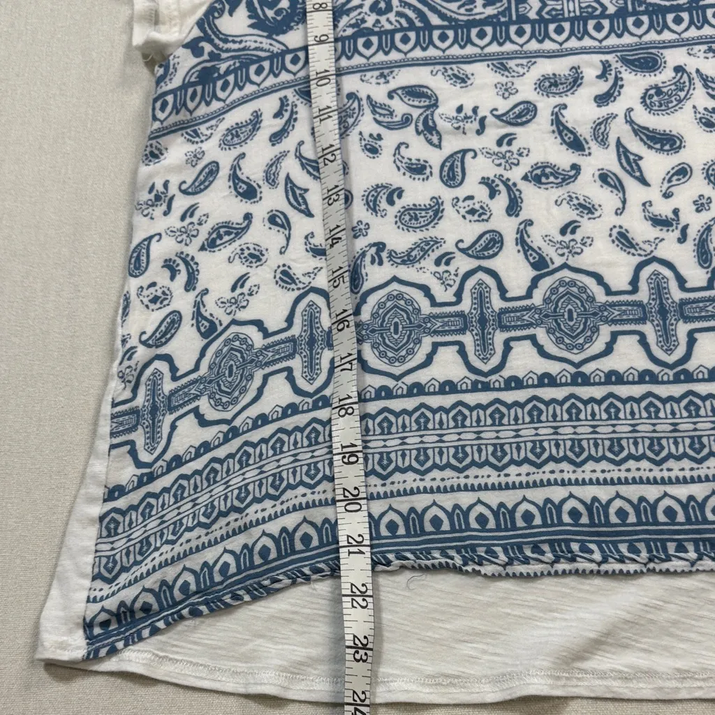 Ariat White and Blue Paisley Short Sleeve Tee - Image 3