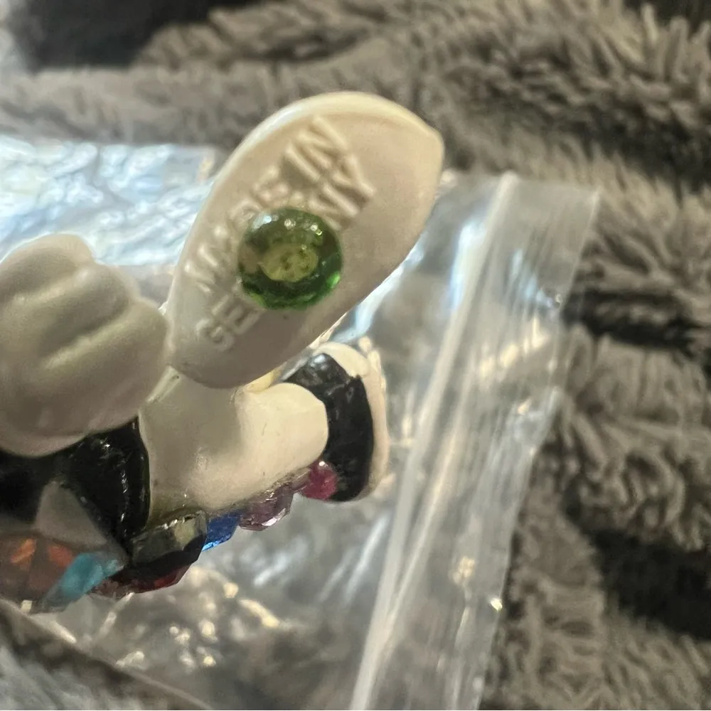 VTG Wendy Gell Mickey and Minnie mouse Whimsical crystal clip On Earrings - Image 13