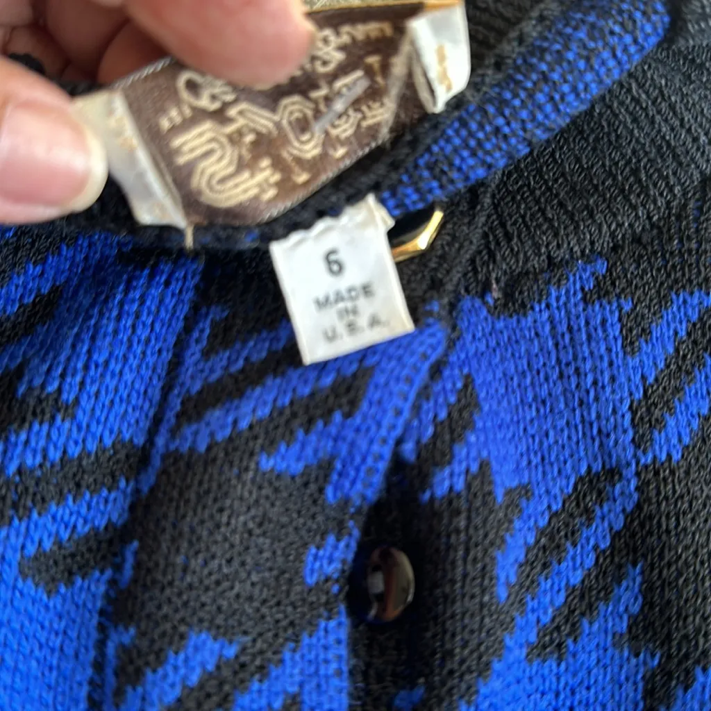 Vintage St John Plaid Button Up Sweater Black and Blue Size 6 - Image 6