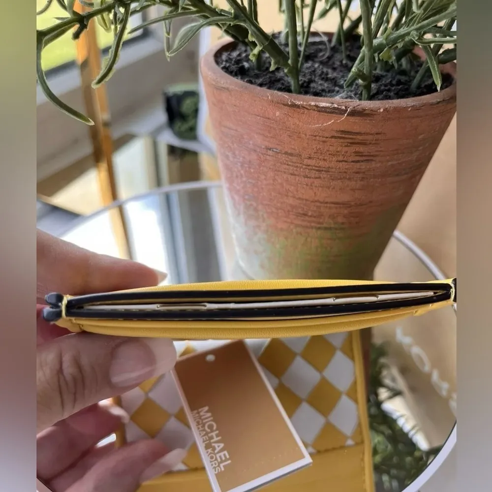 Michael Kors Reed Large MK Logo Credit Card Holder Wallet Yellow NWT - Image 3