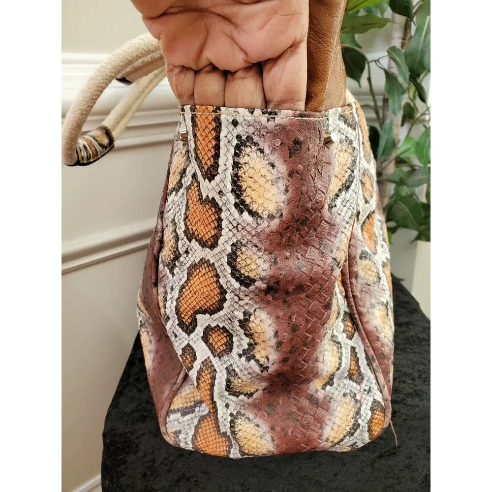 Elite Model's Fashion Women Two Tone PVC & Polyester Leopard Print Handbag Purse - Image 8