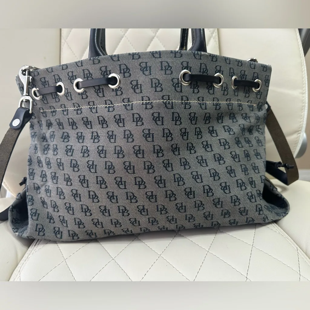 Dooney & Bourke Monogram Signature Tassel Tote Vintage purse black gray - Image 3