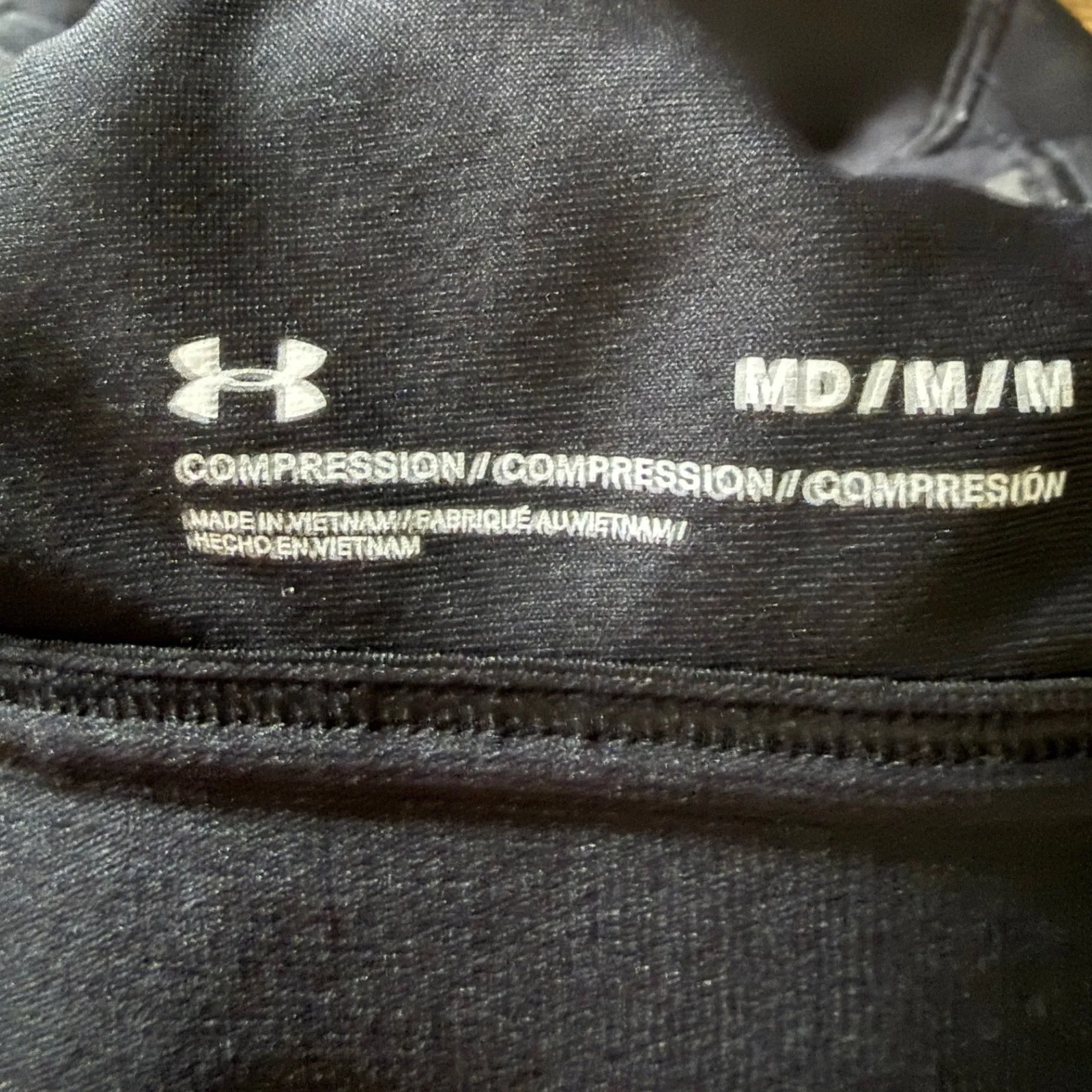 Under Armour Black Compression Sports Bra Crossback Medium - Image 6