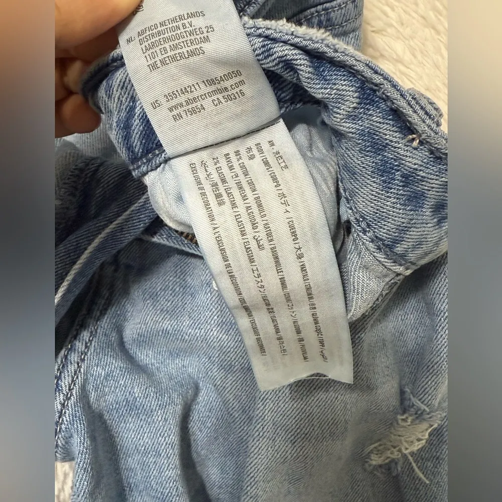 HOLLISTER High-Rise Mom Jean Curvy Distressed Ripped Blue Ankle Stretch size 9 - Image 11