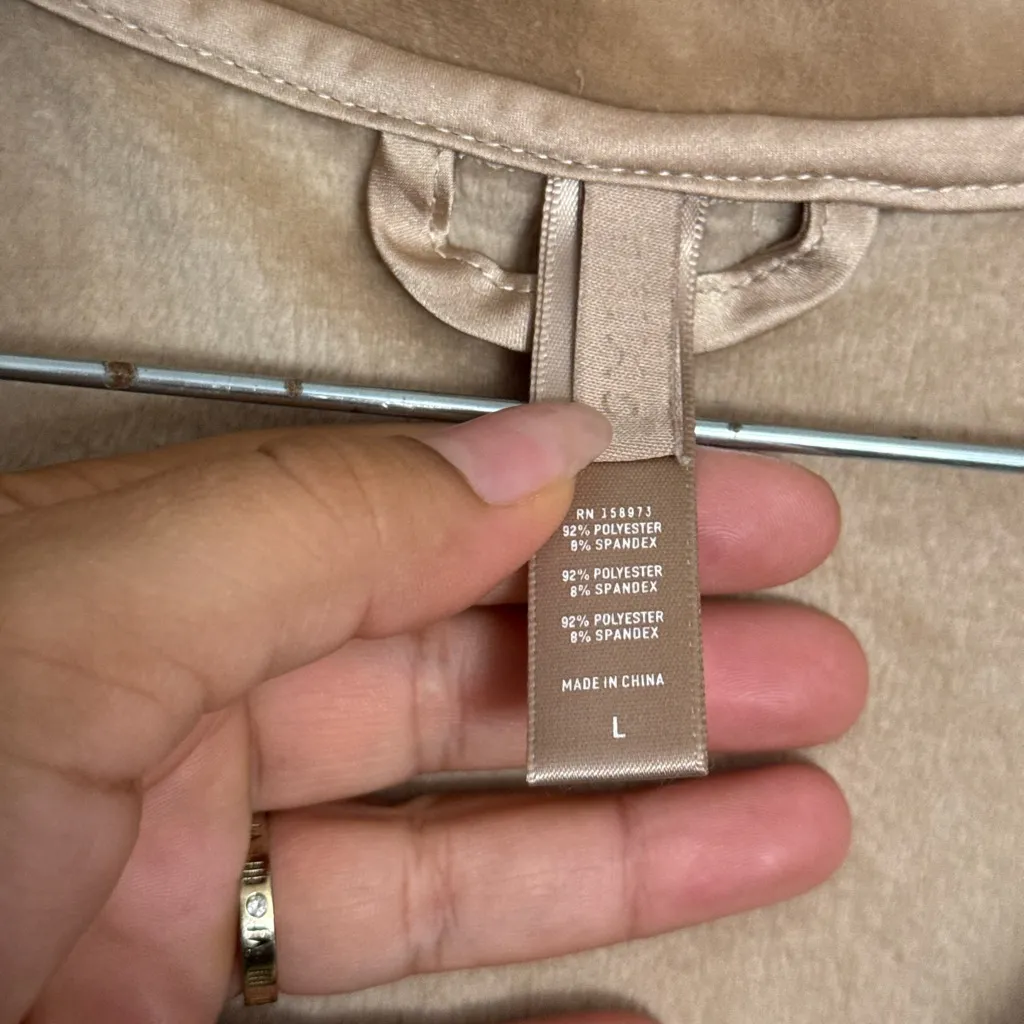 Skims Women's Pajamas VELOUR SLEEP TOP size Large brown color - Image 5