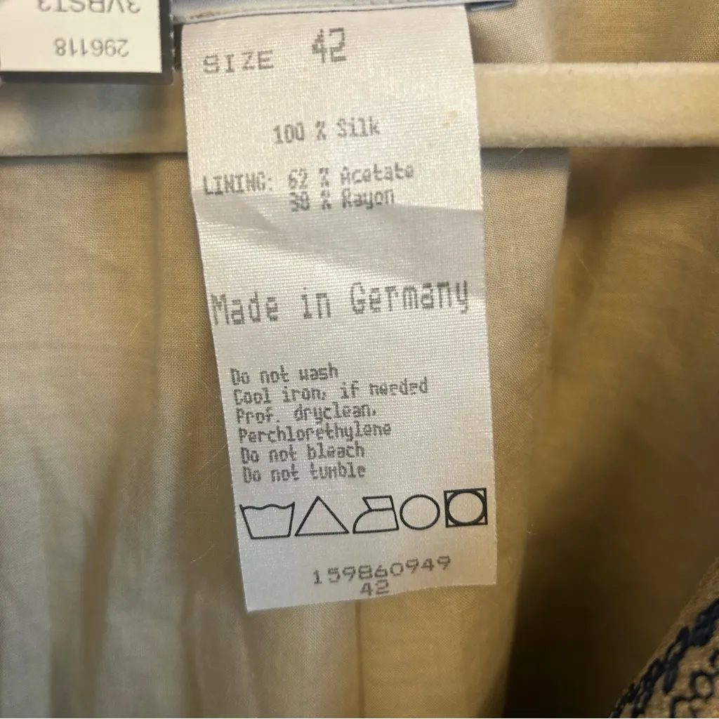 Vintage RARE Rene Lezard All silk swirl print regency blazer Germany size 42 Tan - Image 3