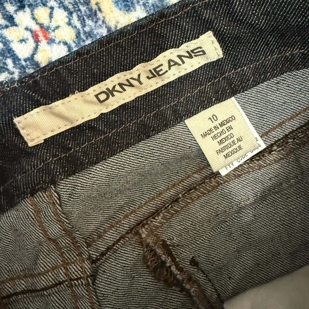 NWT DKNY Dark Blue Womens Stretch Jeans 10 - Image 3