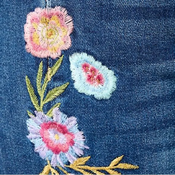 NWOT Driftwood Anthropologie Stella Straight Leg Floral Embroidery Jeans 26 - Image 3