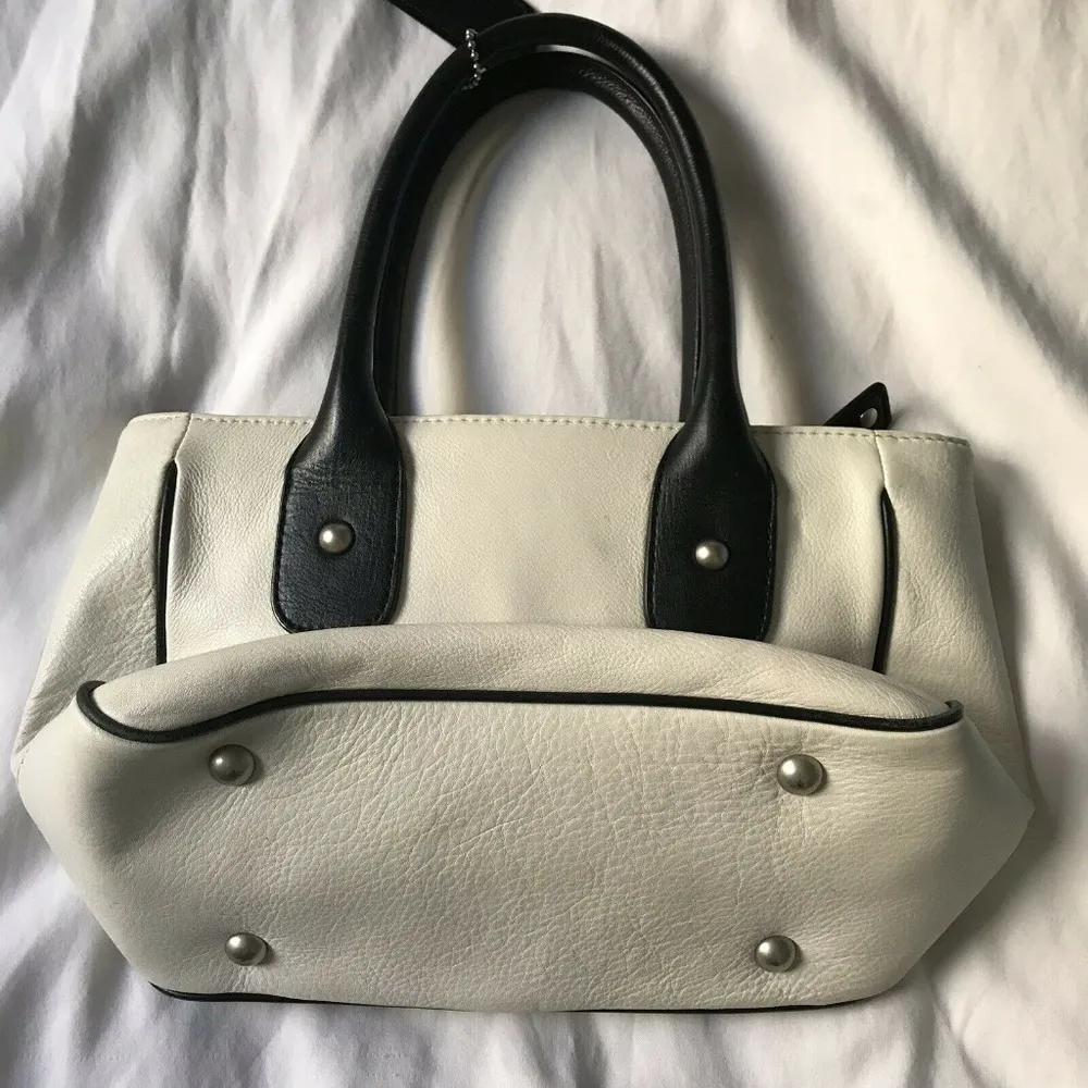 Audrey Brooke  Handbag - Image 6