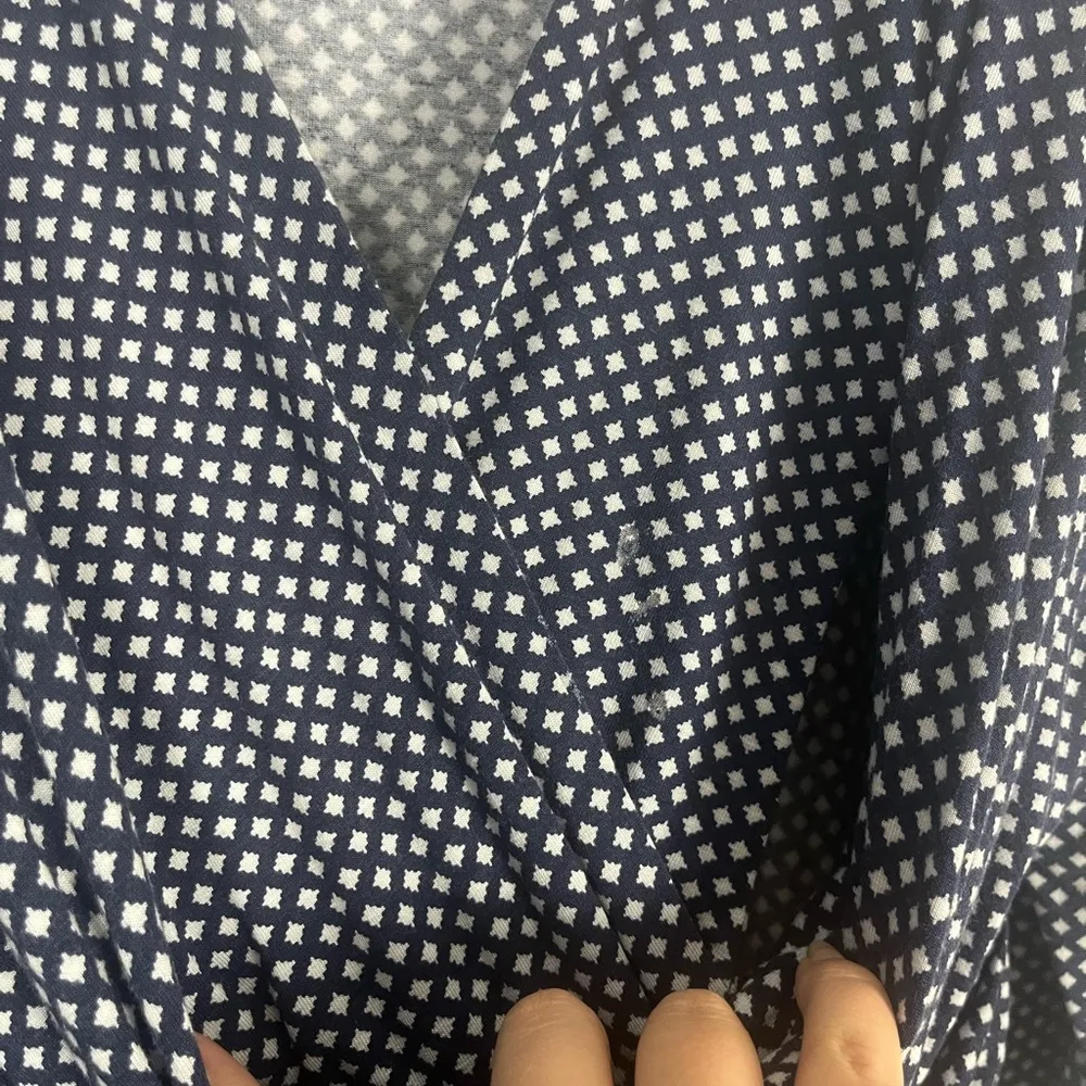 Seraphine crossover maternity & nursing navy and white printed dress size 10 - Image 9