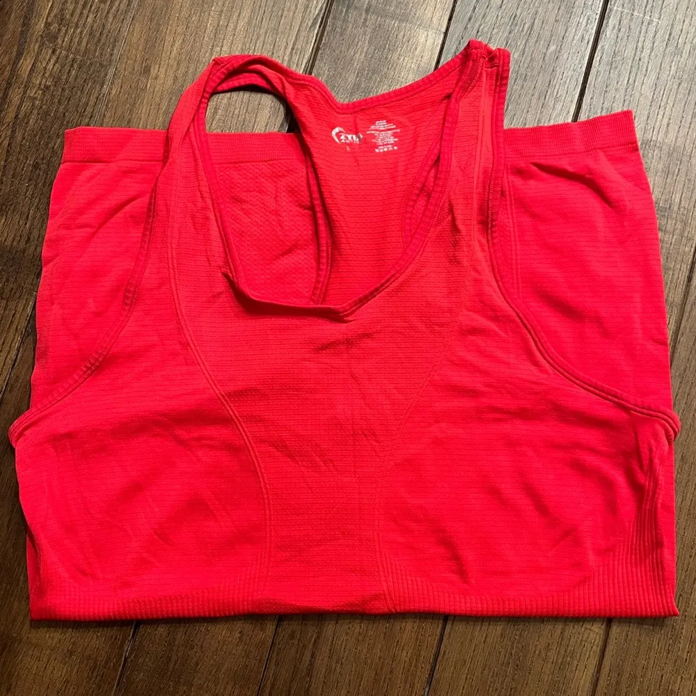 ZYIA Red Seamless Copper charged Tank Top Racerback Style Sz L VGUC - Image 6