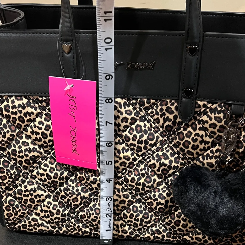Betsey Johnson | Leopard Quilted Tote w/ Charm & Crossbody Strap - Image 14