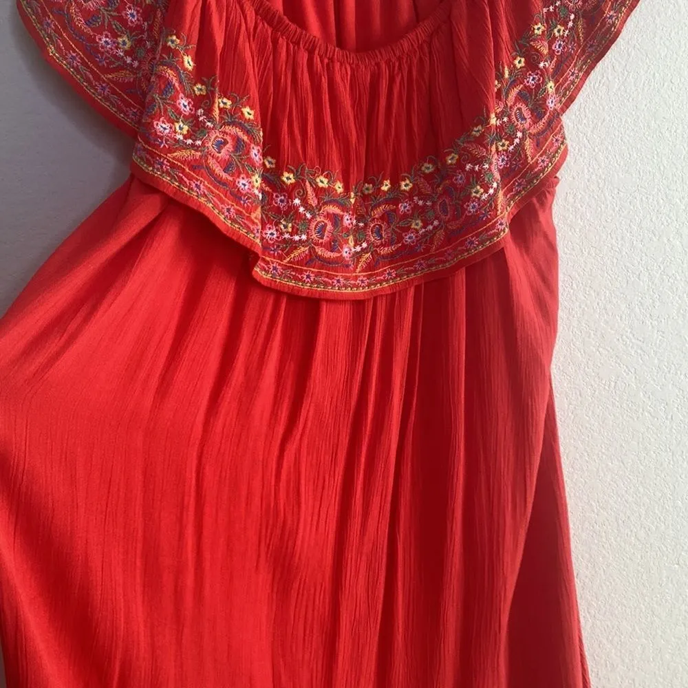 Red Off the shoulder floral embroidered dress Festive Junior’s Size XXL - Image 4