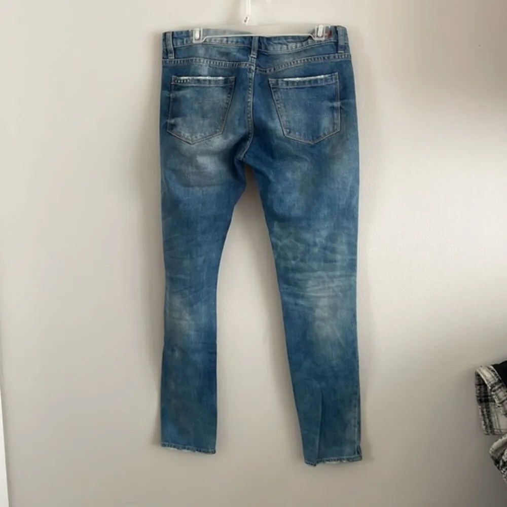 BLANKNYC Ripped Jeans size 27 low rise trendy!! - Image 2