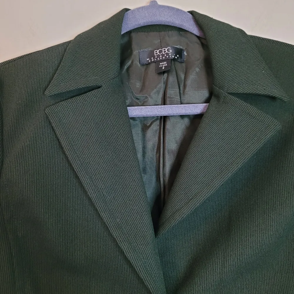 BCBGMaxAzria Collection Forest Green Two Button Blazer - Image 3