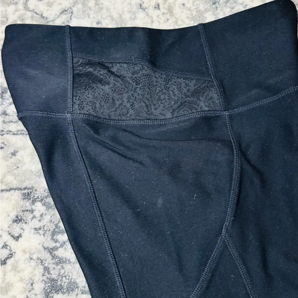 MPG High Waisted Black Leggings - Image 3