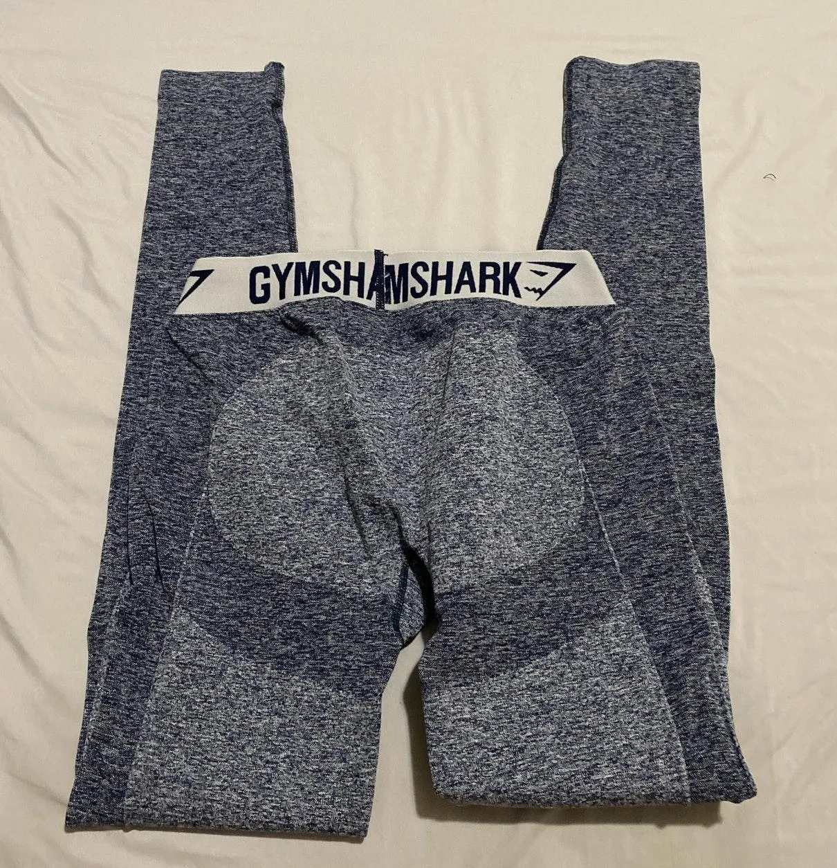 Gymshark flex size S  Like new price firm - Image 2