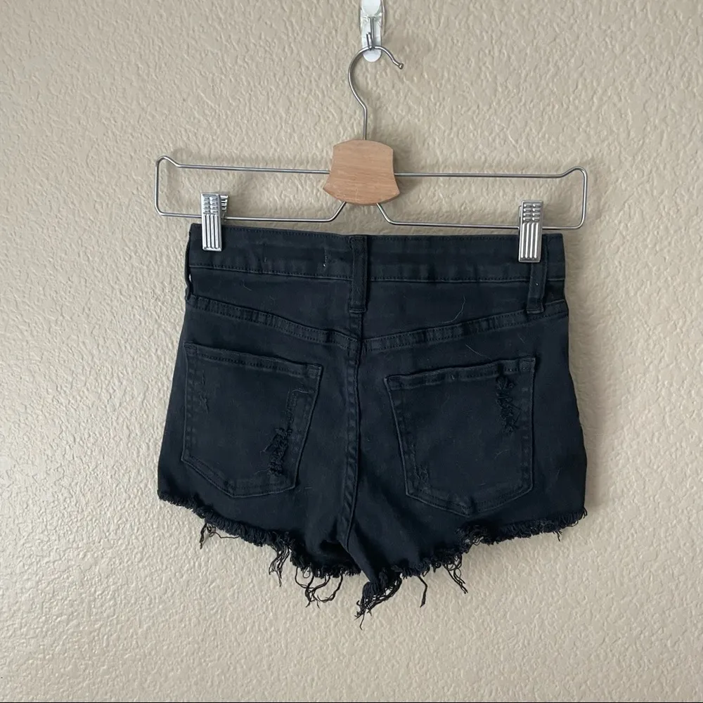 I&M Jean's High Waist Kylie button fly distress shorts - Image 30