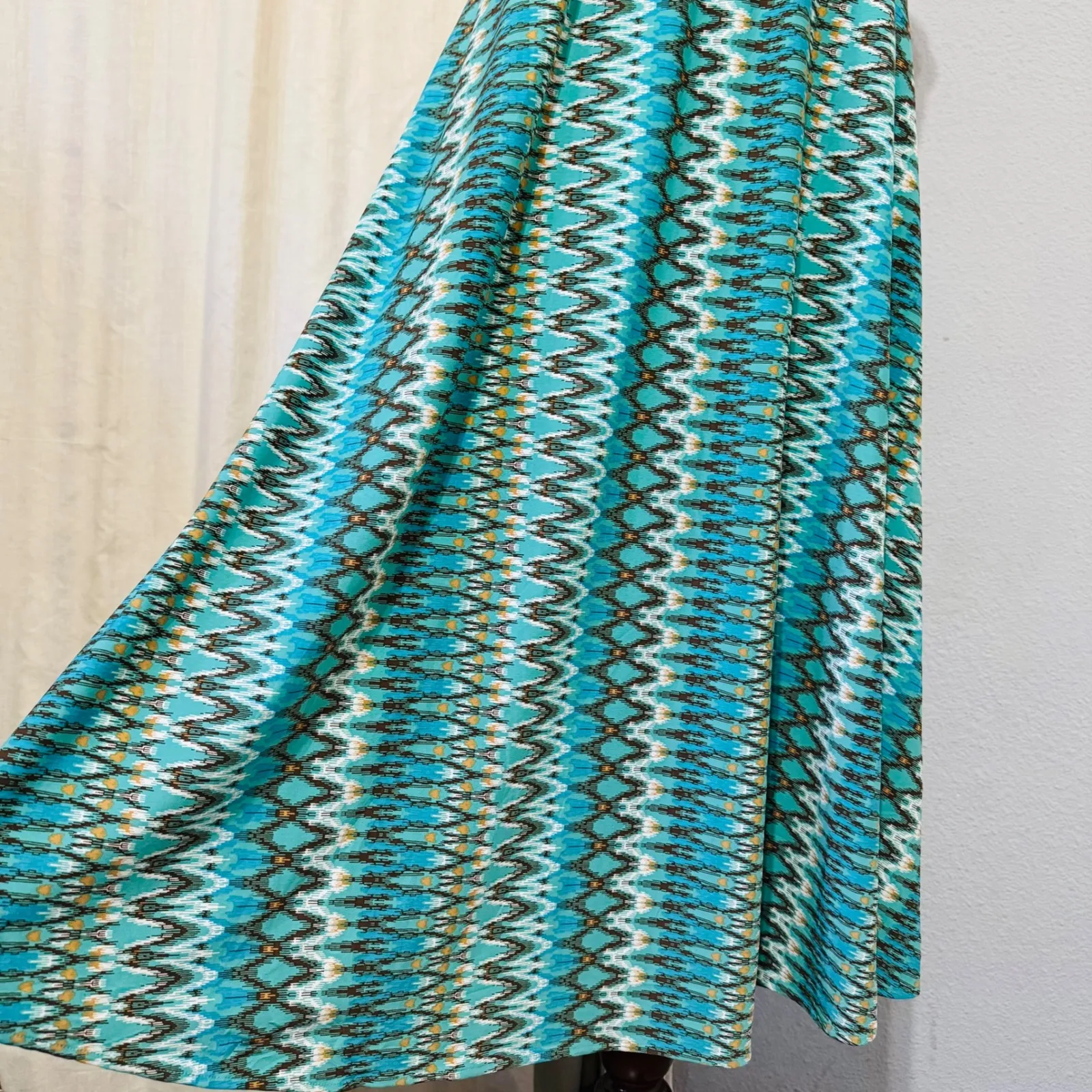 BCBGMAXAZRIA Turquoise Ikat Tribal Print Halter Neck Maxi Dress Sz S Crisscross - Image 6