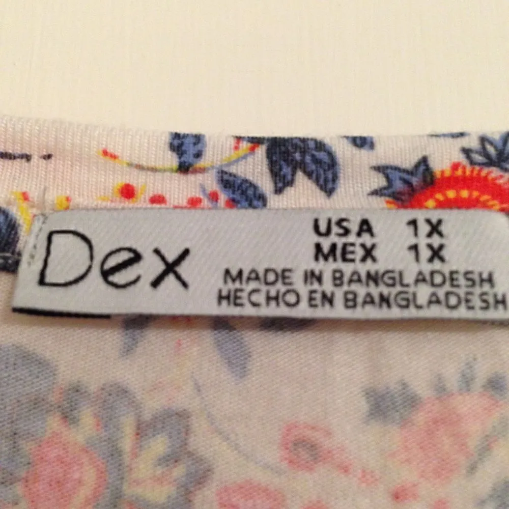 NWT Dex floral T - Image 3