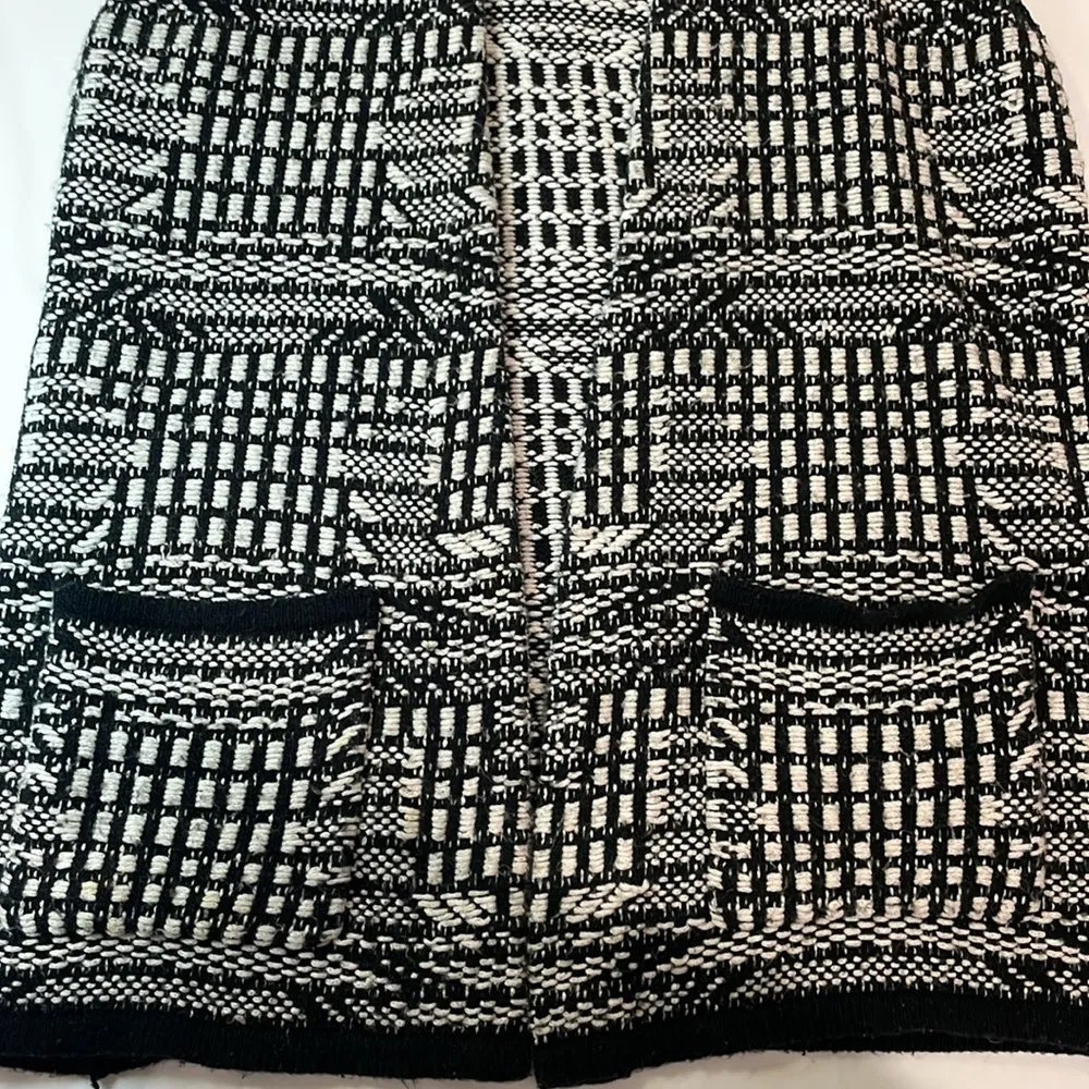 Anthropologie crochet knit open front pocket long waisted cardigan layering vest - Image 7