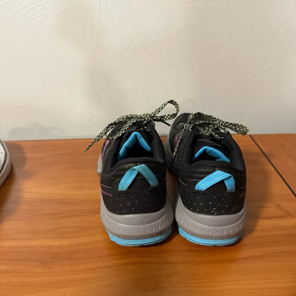 Saucony Women’s Excusrion TR15 Black Purple Trail‎ Running Gym Workout Shoe 10 - Image 3