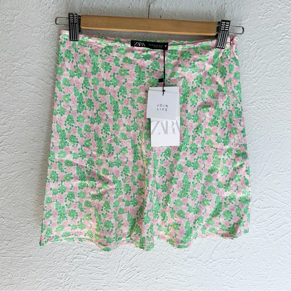Zara floral halter crop top and mini skirt set green pink blogger favo - Image 7