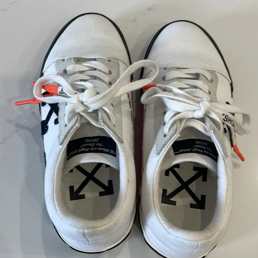 Off White c/o Virgil Ablon Low Top Vulcanized “No Doubt” Sneakers - Image 7