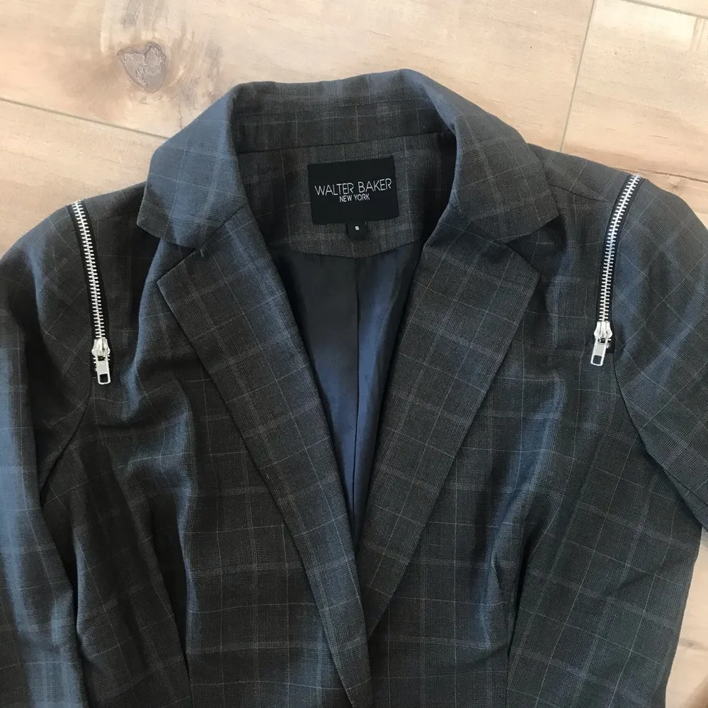 Walter Baker NY Plaid Blazer Zippers Sz S - Image 4