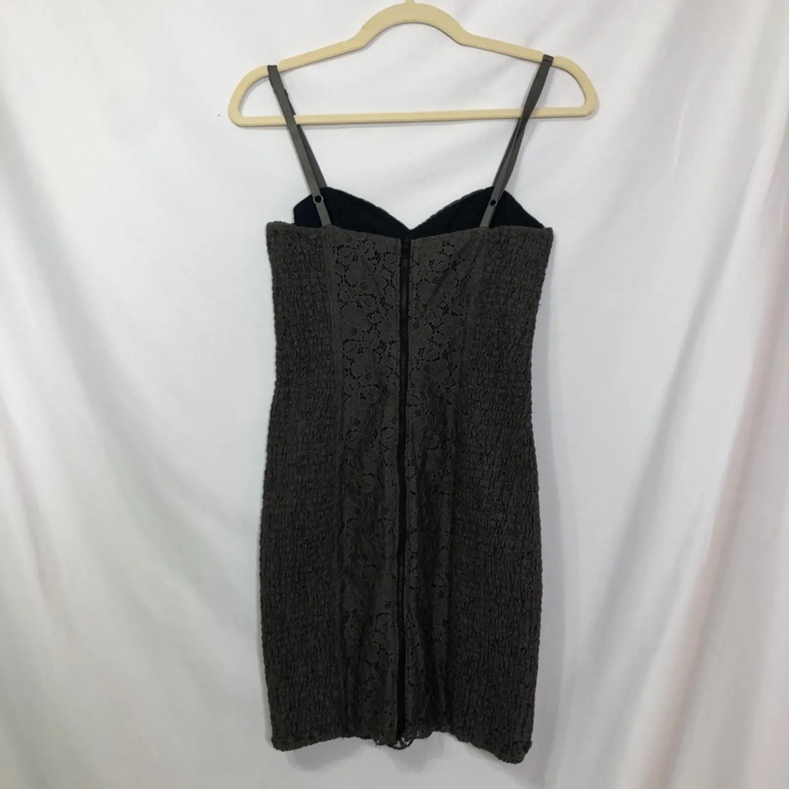 Aritzia Talula Dark Grey Lace Bodycon Mini Dress Womens 4 Sleeveless Baddie - Image 6