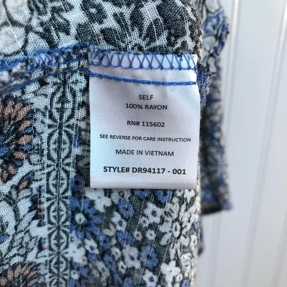 Lush Juniors Whitney Bell Sleeve Shift Dress Sz XS - Image 13