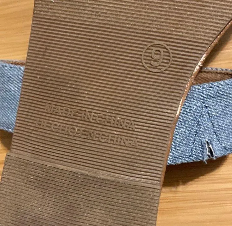 NEW  Sandals Blue/White Stripes and Jeans Texture Size 9 - Image 4