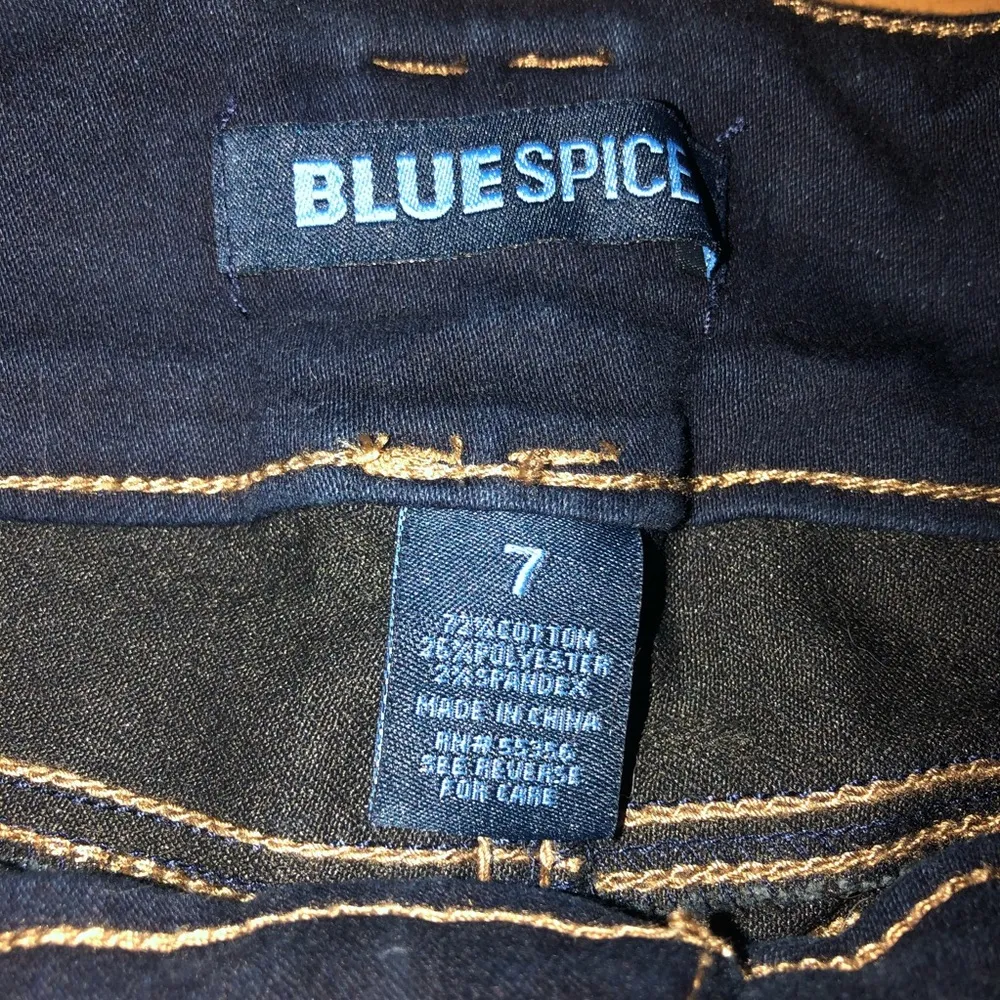 Blue Spice  high rise triple button stretch jeans - Image 4