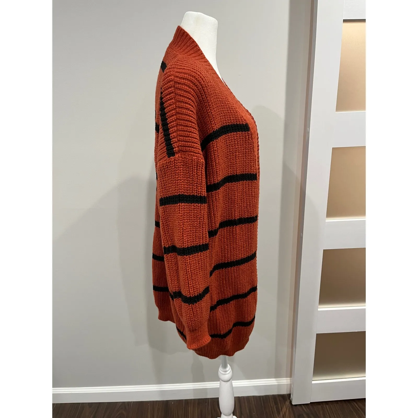 Chunky cozy oversized SHEIN Orange Black Striped Knit Cardigan Sweater Women M - Image 2