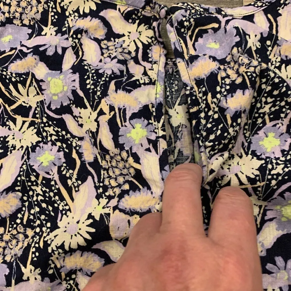 Ava Viv ladies top.  Size: 1X. - Image 4