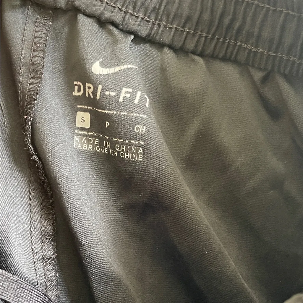 Nike Women’s Black Sweatpants - Image 5