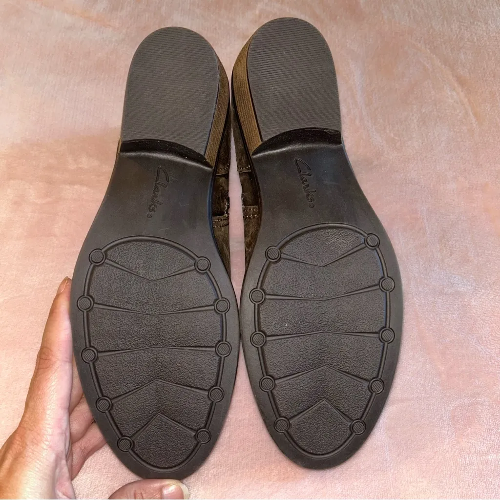 Clarks Charlten Grace brown leather booties short block heel size 8.5 - Image 8