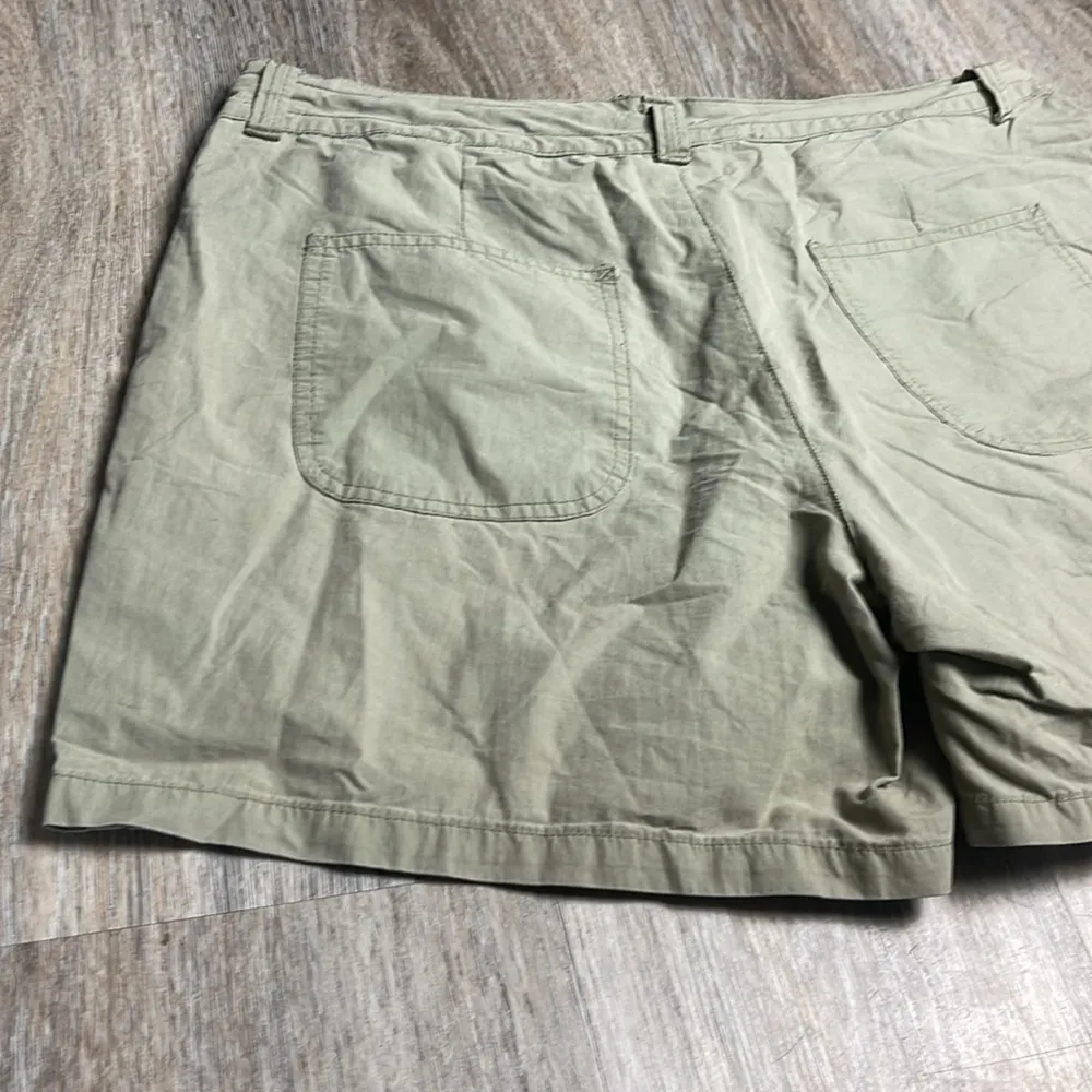 Gloria Vanderbilt Shorts Size 12 - Image 8